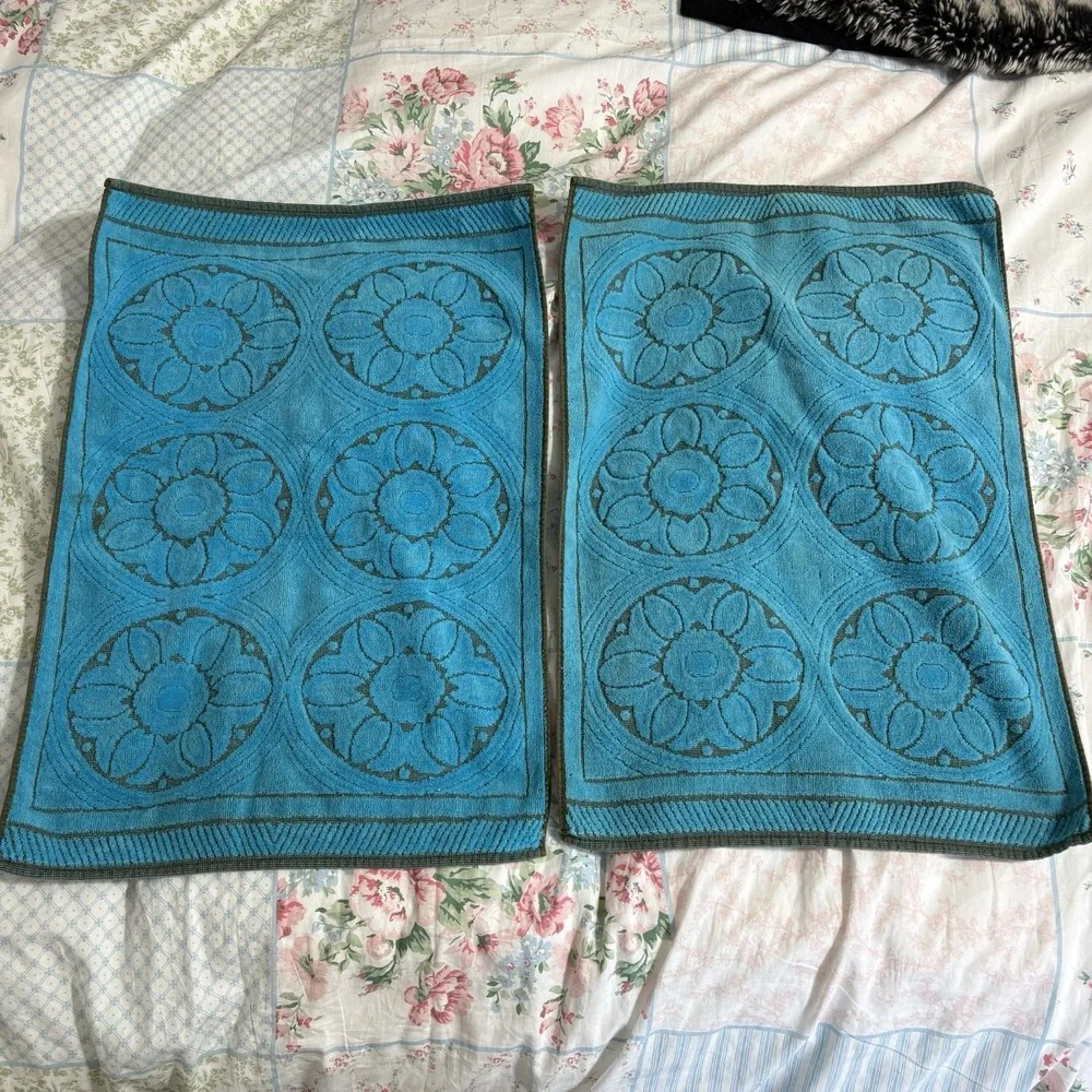 Vintage Fashion Manor Hand Towels Set Of 2 Blue Floral Terrycloth Retro MCM